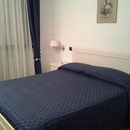 Hotel La Vela Viadana Esterno foto