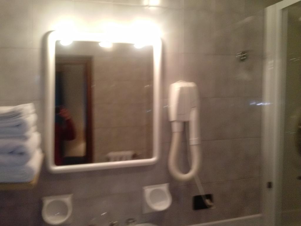 Hotel La Vela Viadana Esterno foto