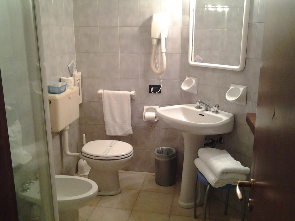 Hotel La Vela Viadana Camera foto
